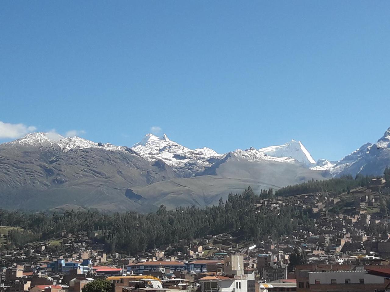 Hostal Florencia Huaraz  Buitenkant foto